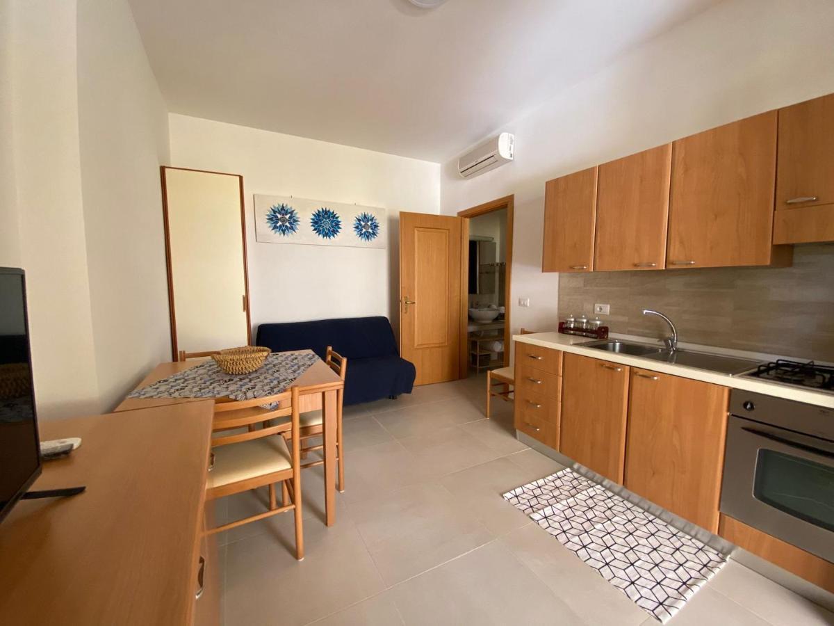 מרינה די רגוזה Casa Vacanze Il Giardino Dei Girasoli מראה חיצוני תמונה