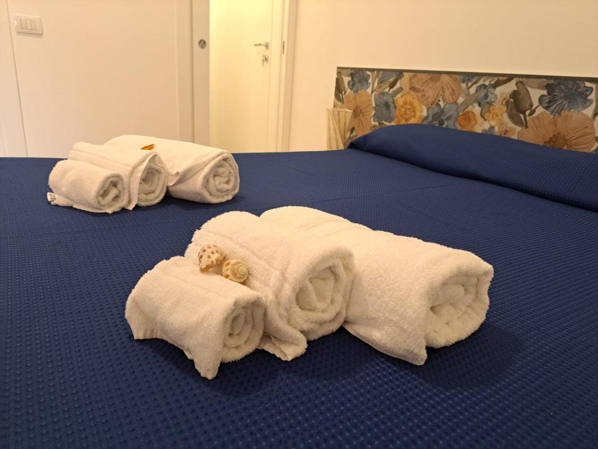 מרינה די רגוזה Casa Vacanze Il Giardino Dei Girasoli מראה חיצוני תמונה