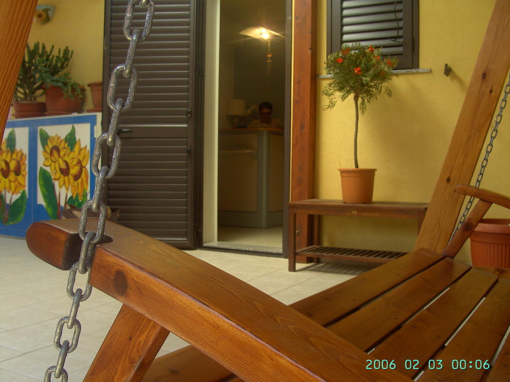 מרינה די רגוזה Casa Vacanze Il Giardino Dei Girasoli מראה חיצוני תמונה